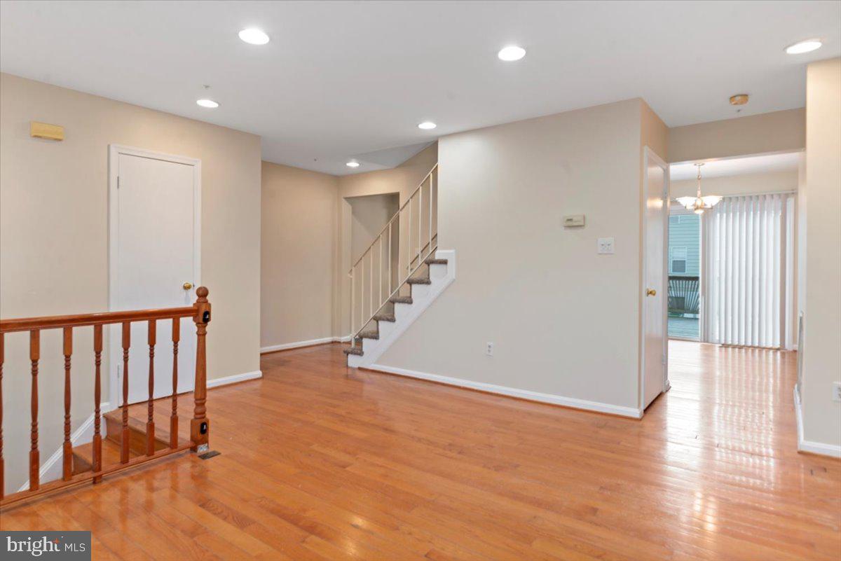 LONDON WOODS - Residential