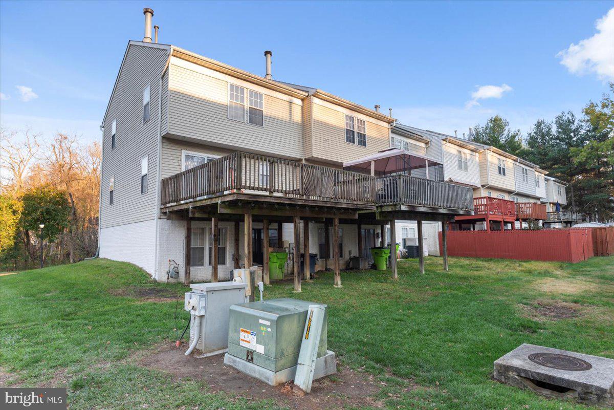 LONDON WOODS - Residential