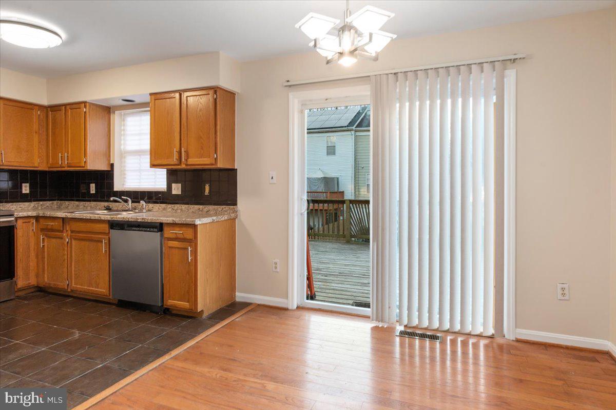 LONDON WOODS - Residential