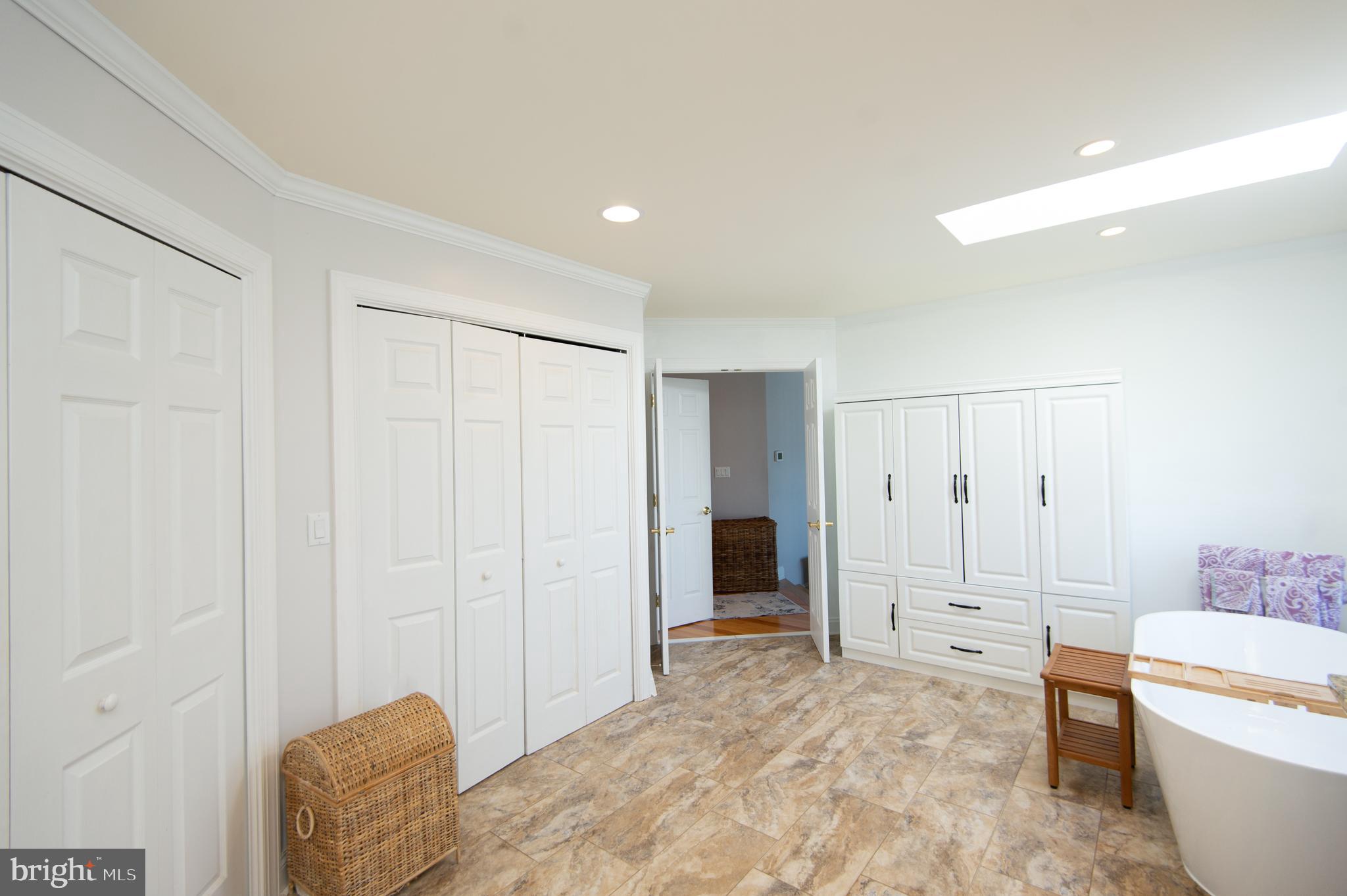 BROMWELLS ADVENTURE - Residential