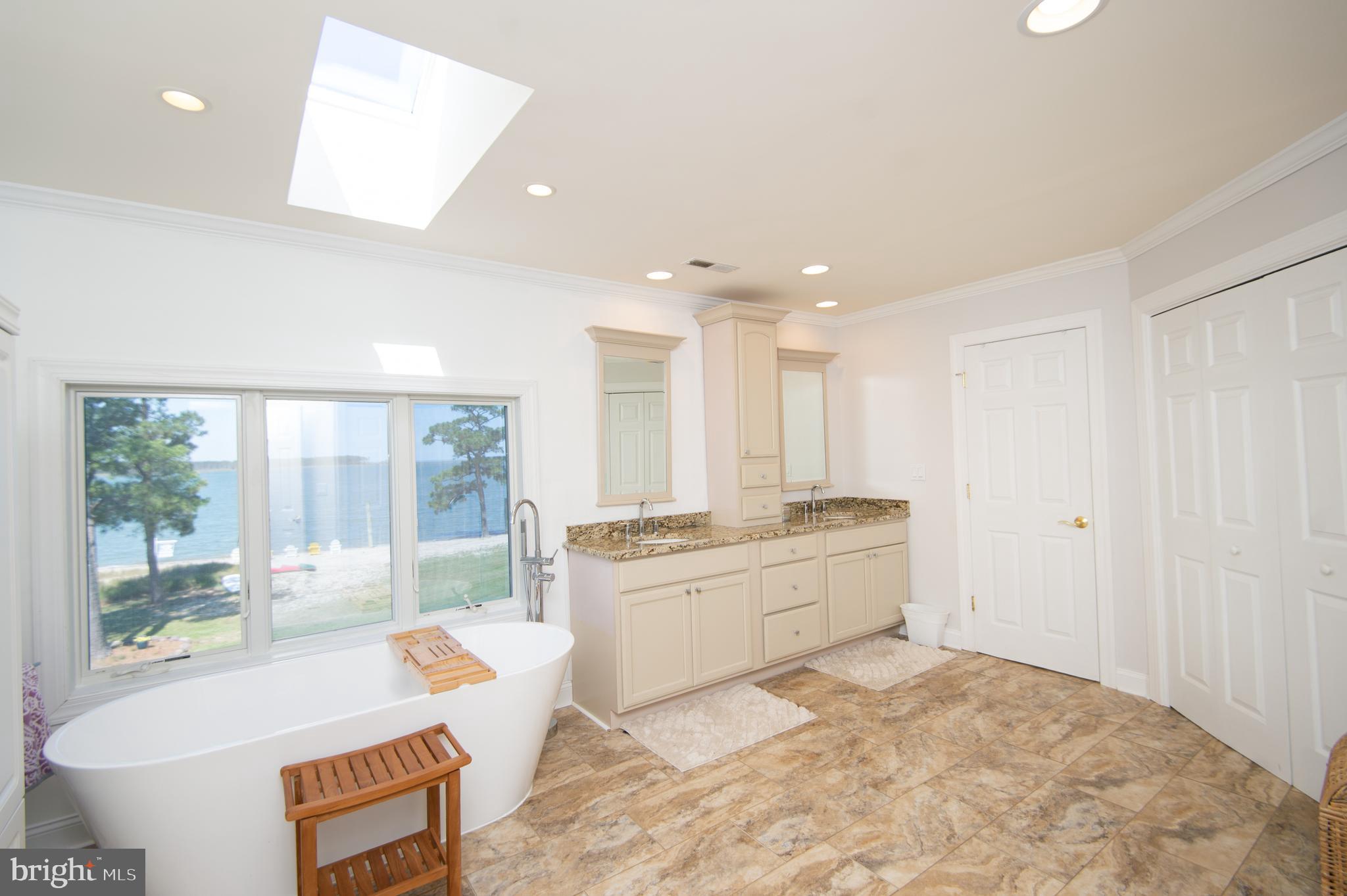 BROMWELLS ADVENTURE - Residential