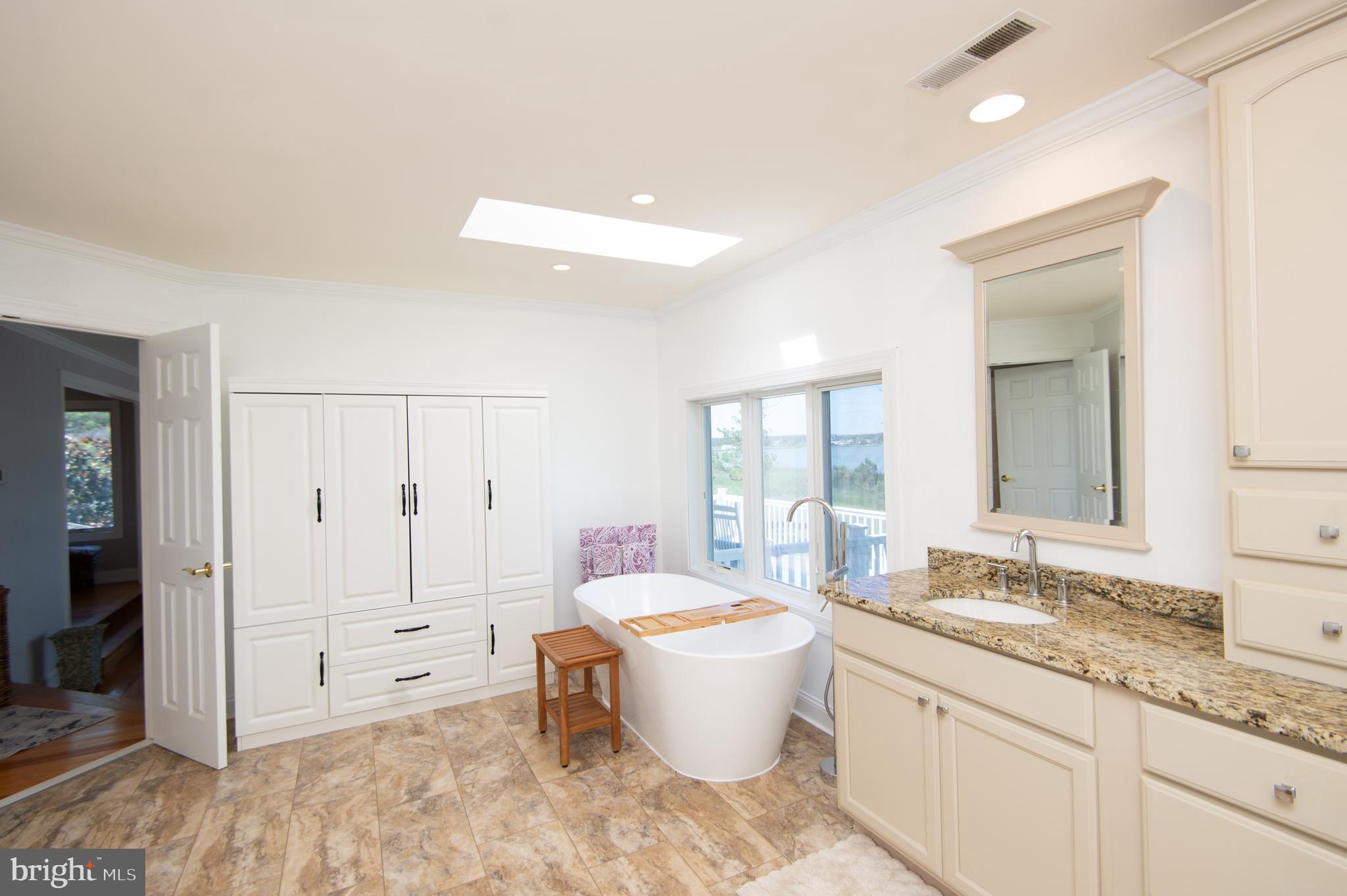 BROMWELLS ADVENTURE - Residential