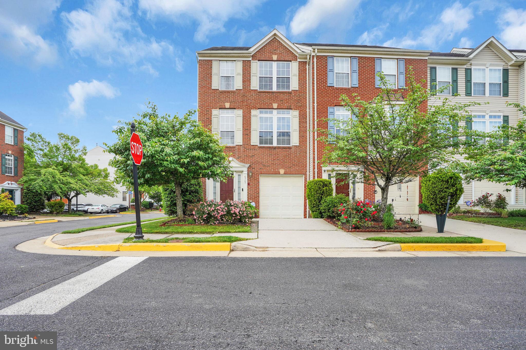 4707 LAURIEFROST COURT