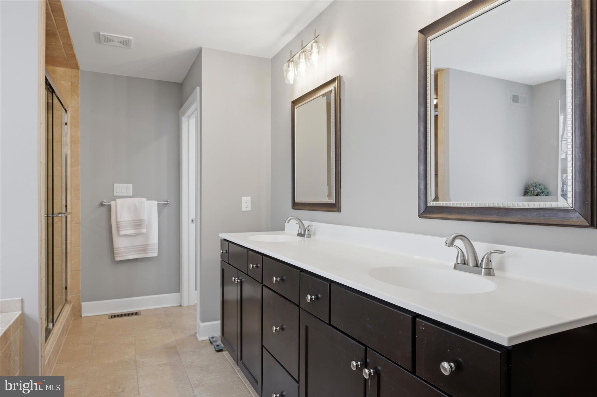 CARRIAGE HILL - Residential