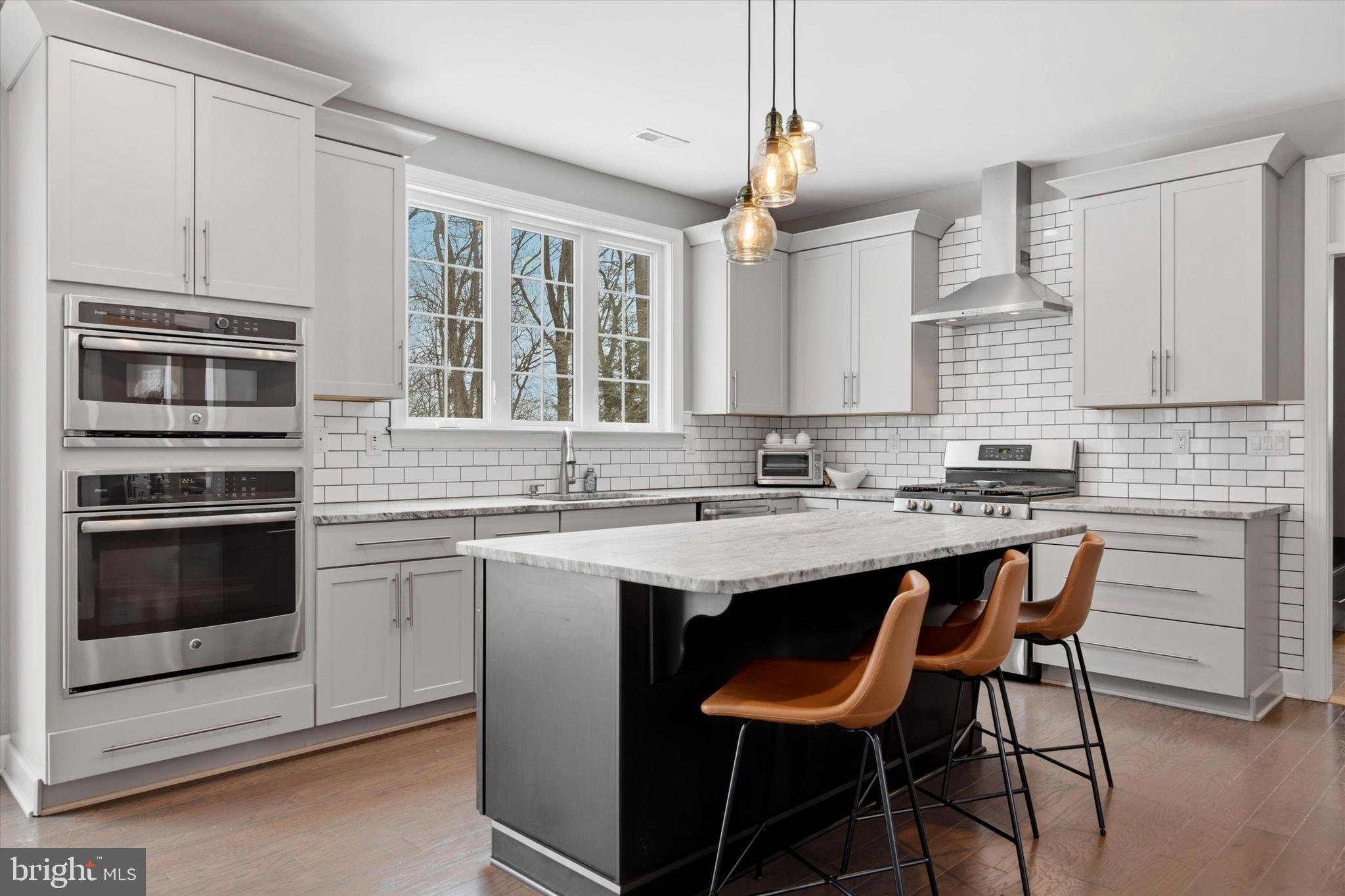 CARRIAGE HILL - Residential