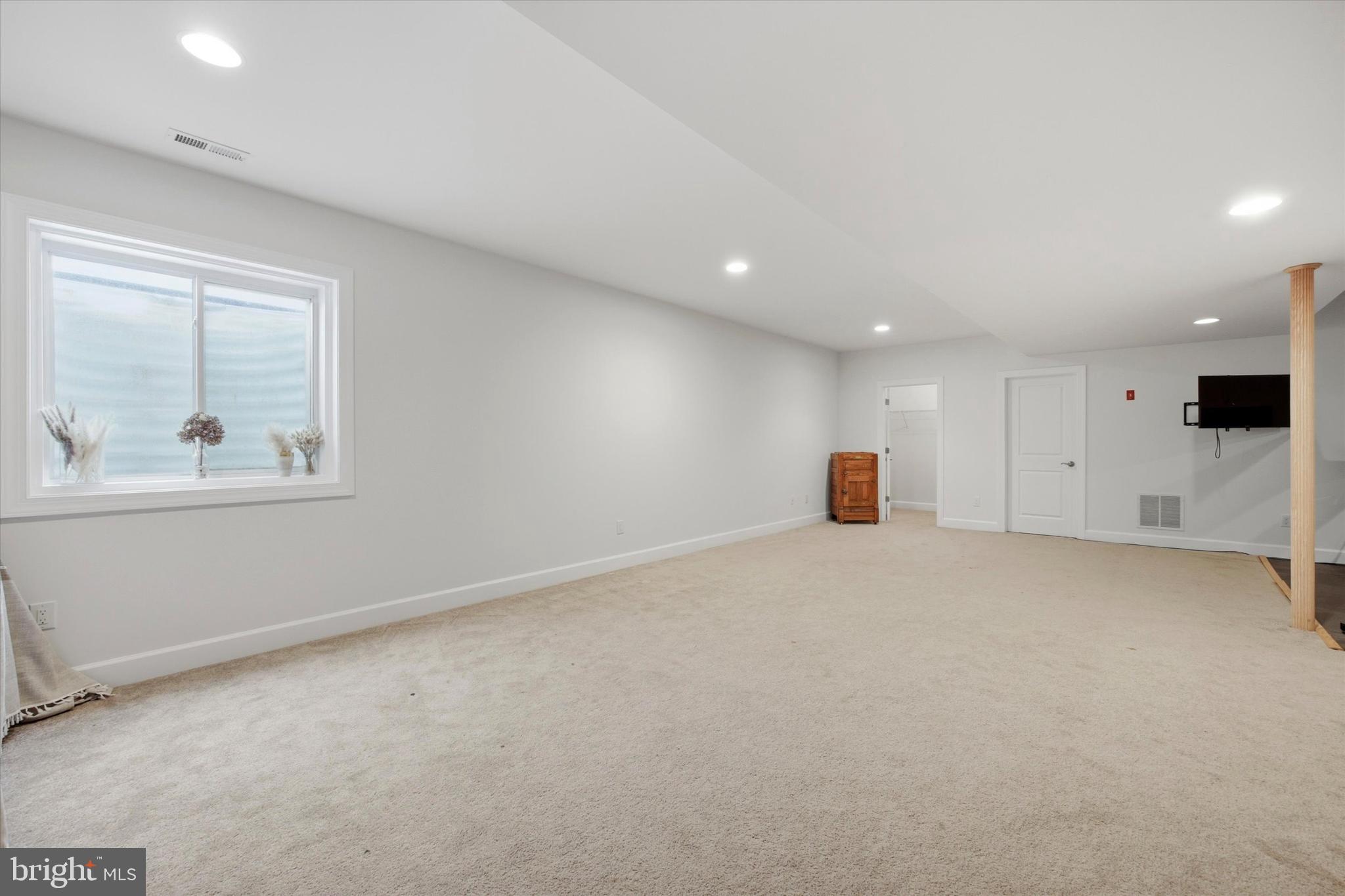 CARRIAGE HILL - Residential