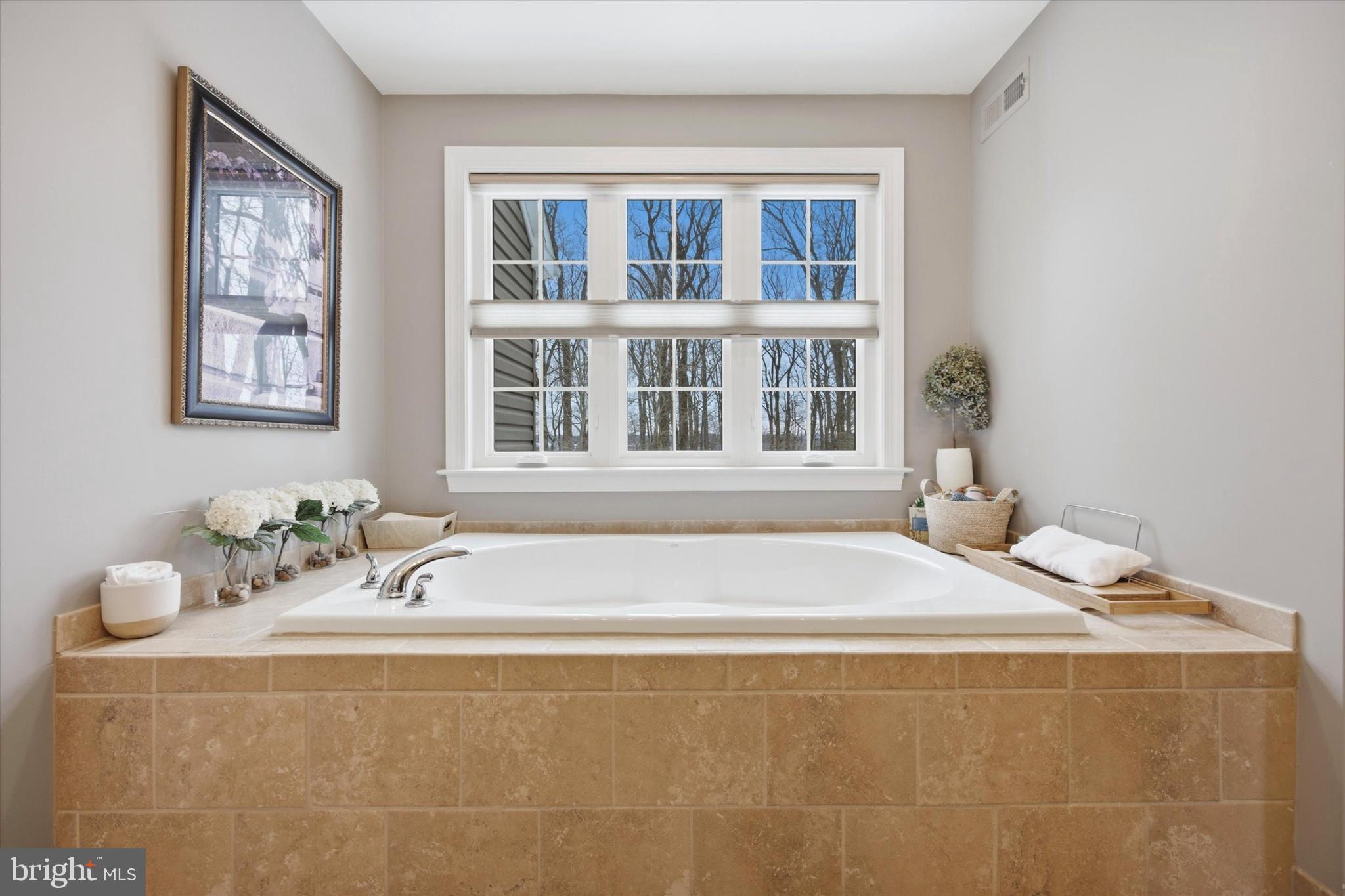 CARRIAGE HILL - Residential