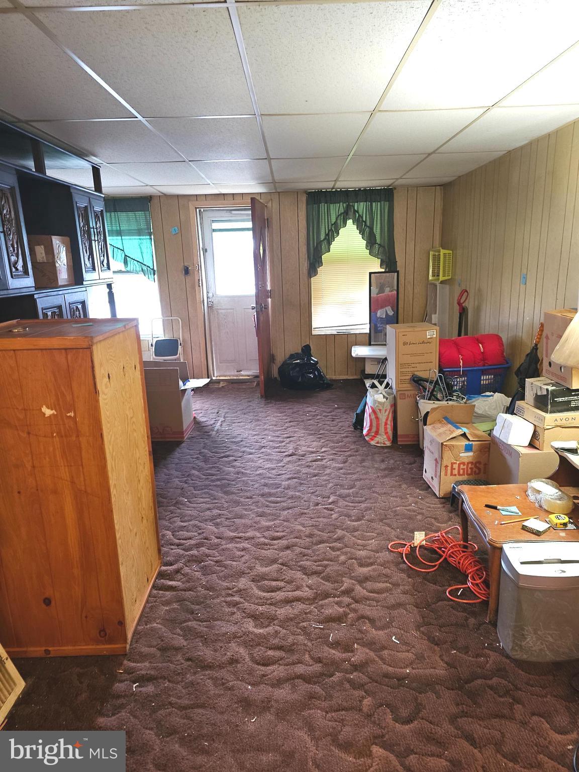 LAWNCREST - Residential