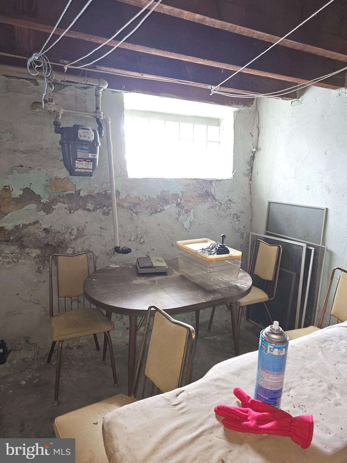 LAWNCREST - Residential