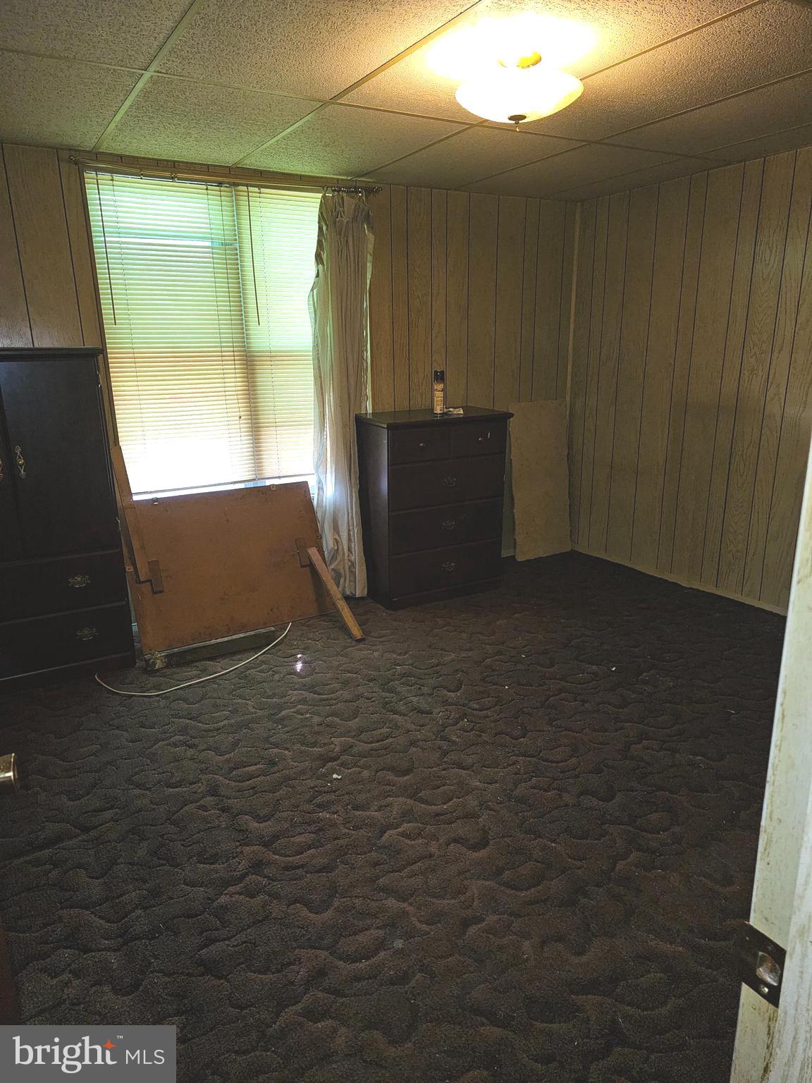 LAWNCREST - Residential