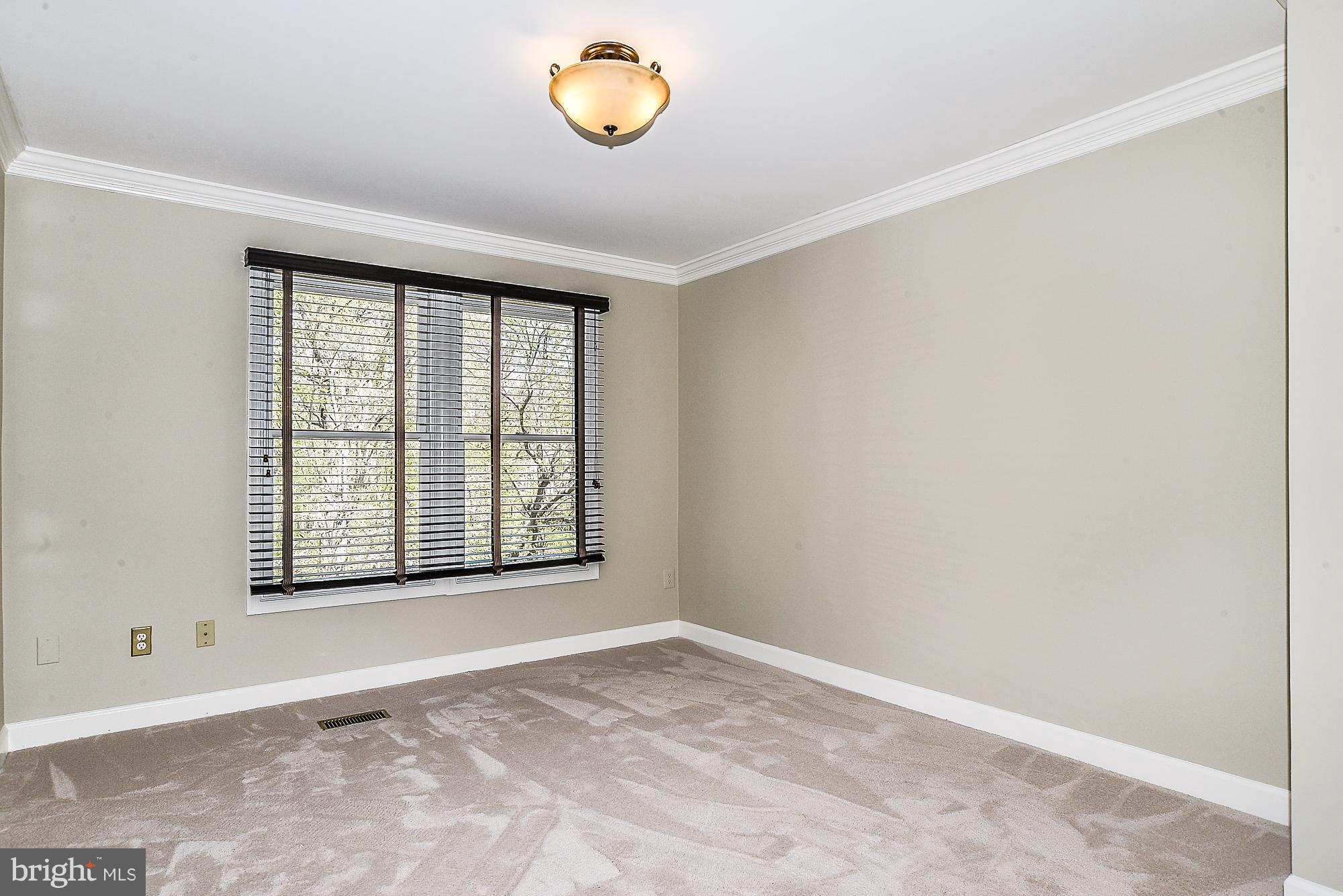KINGSTOWNE - Residential