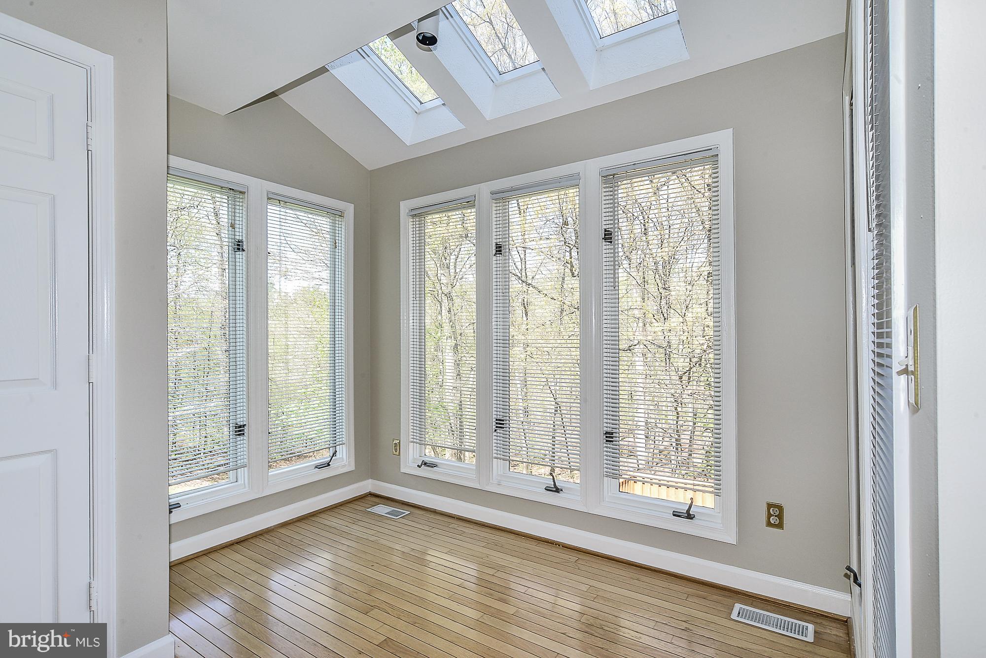 KINGSTOWNE - Residential