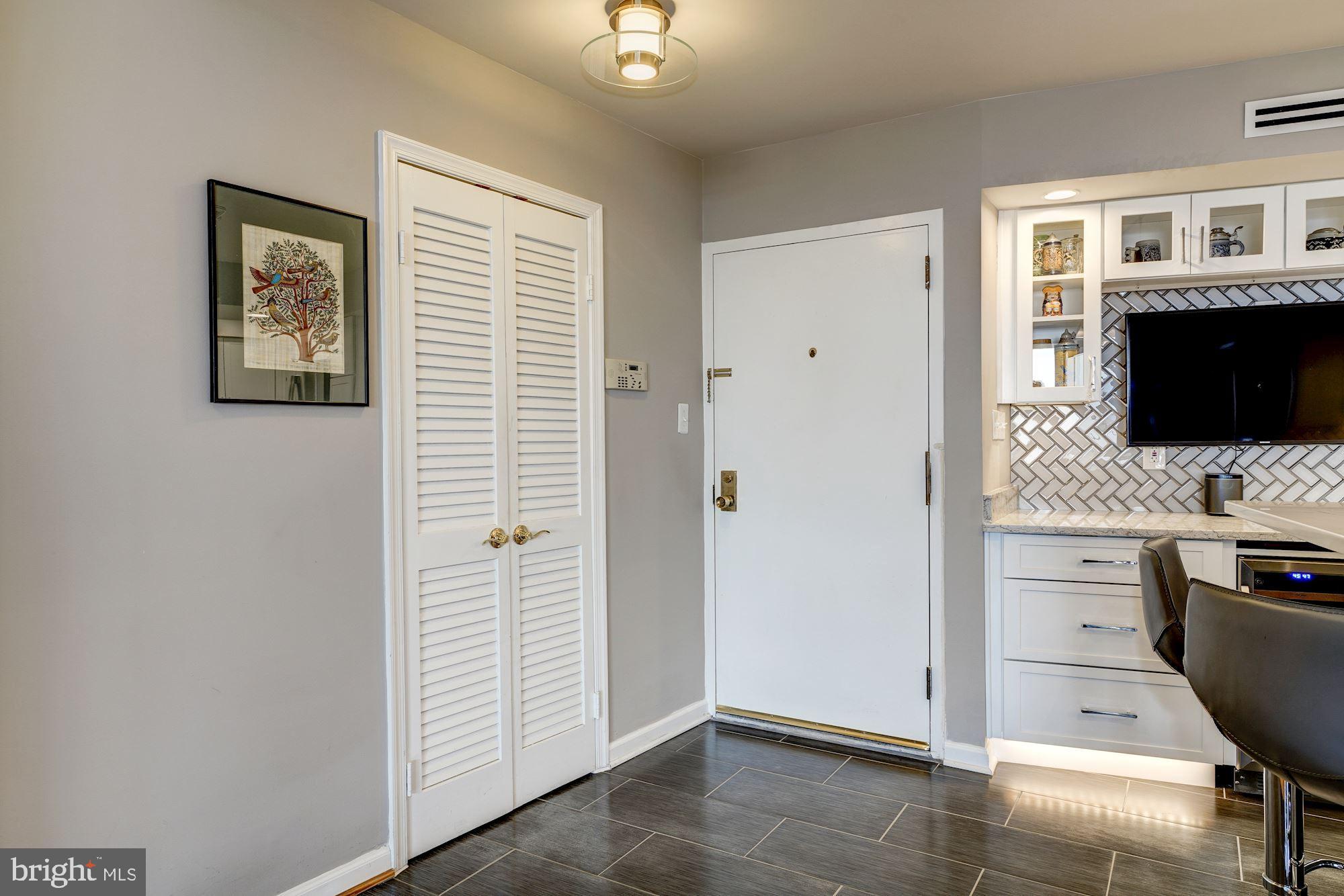 THE REPRESENTATIVE - Residential Lease