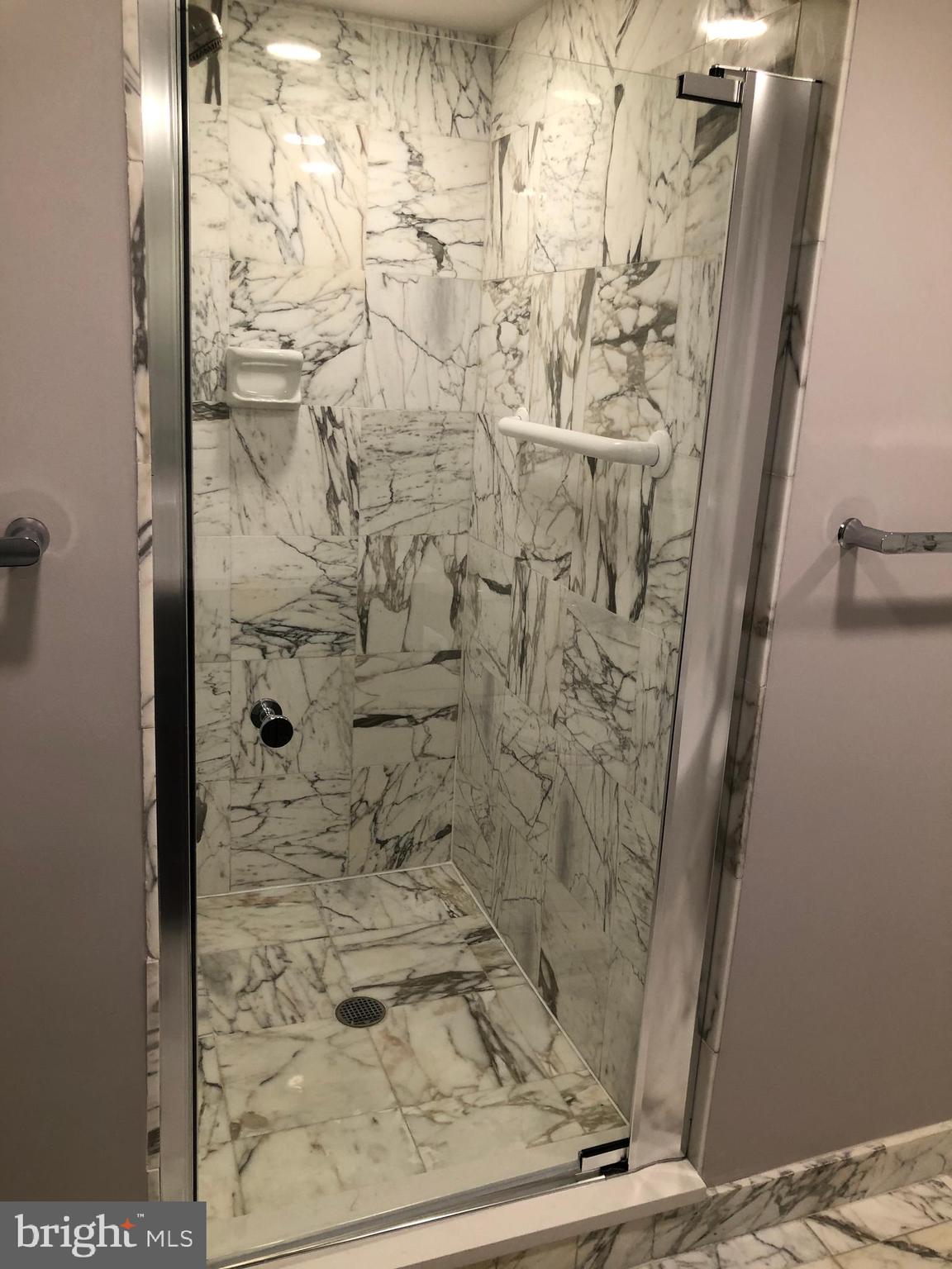 THE REPRESENTATIVE - Residential Lease