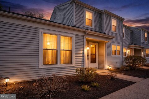 Townhouse For Sale - 511 Cambridge Court Rd<br/> PALMYRA, PA 17078