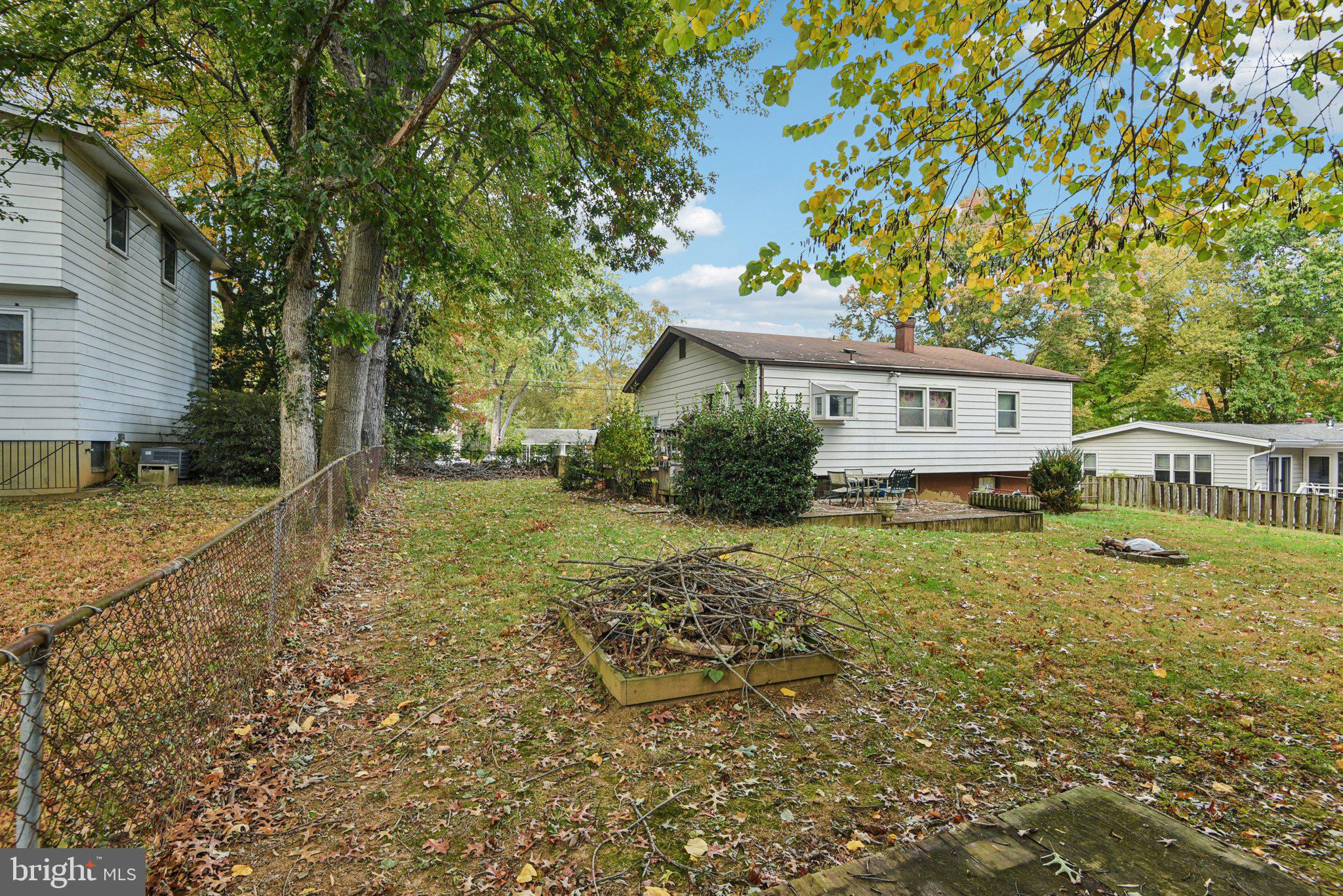 8511 MARQUETTE STREET