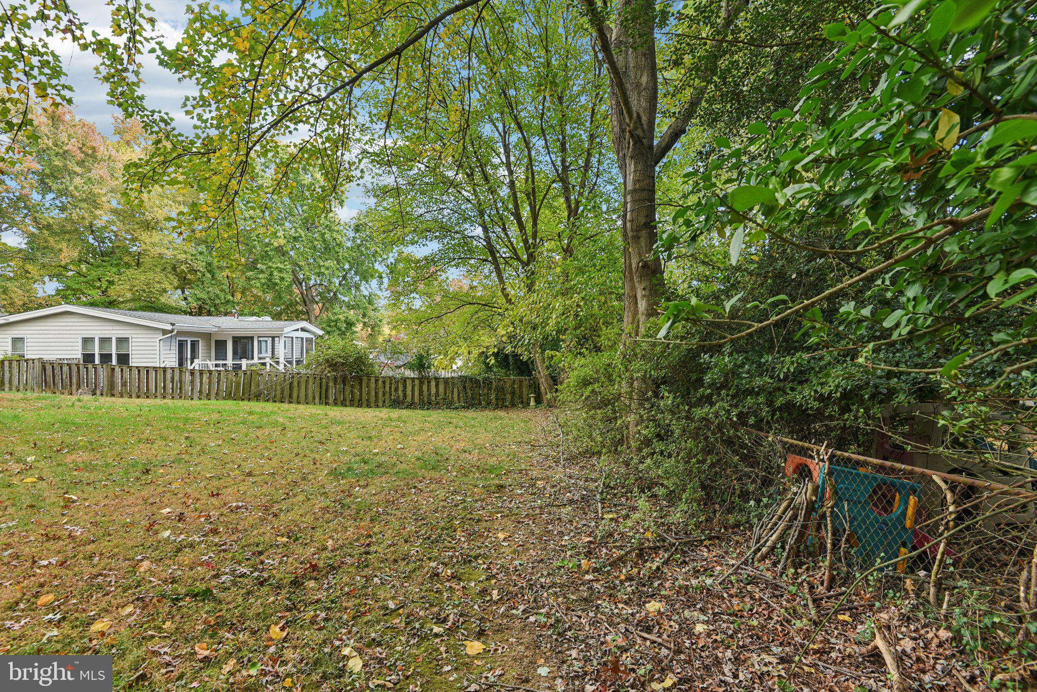 DUNN LORING WOODS - Residential