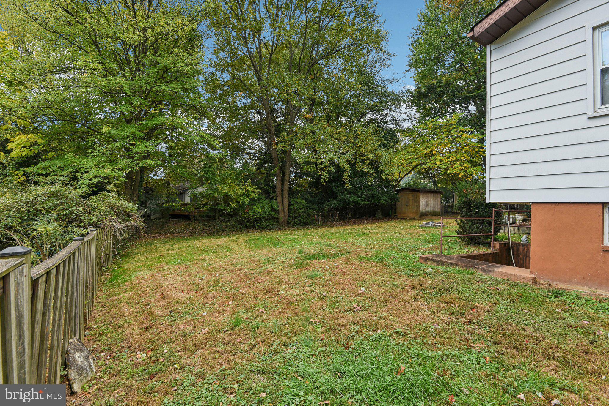 DUNN LORING WOODS - Residential