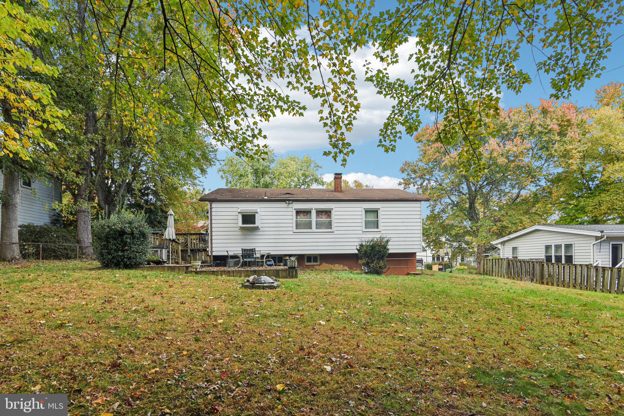 DUNN LORING WOODS - Residential