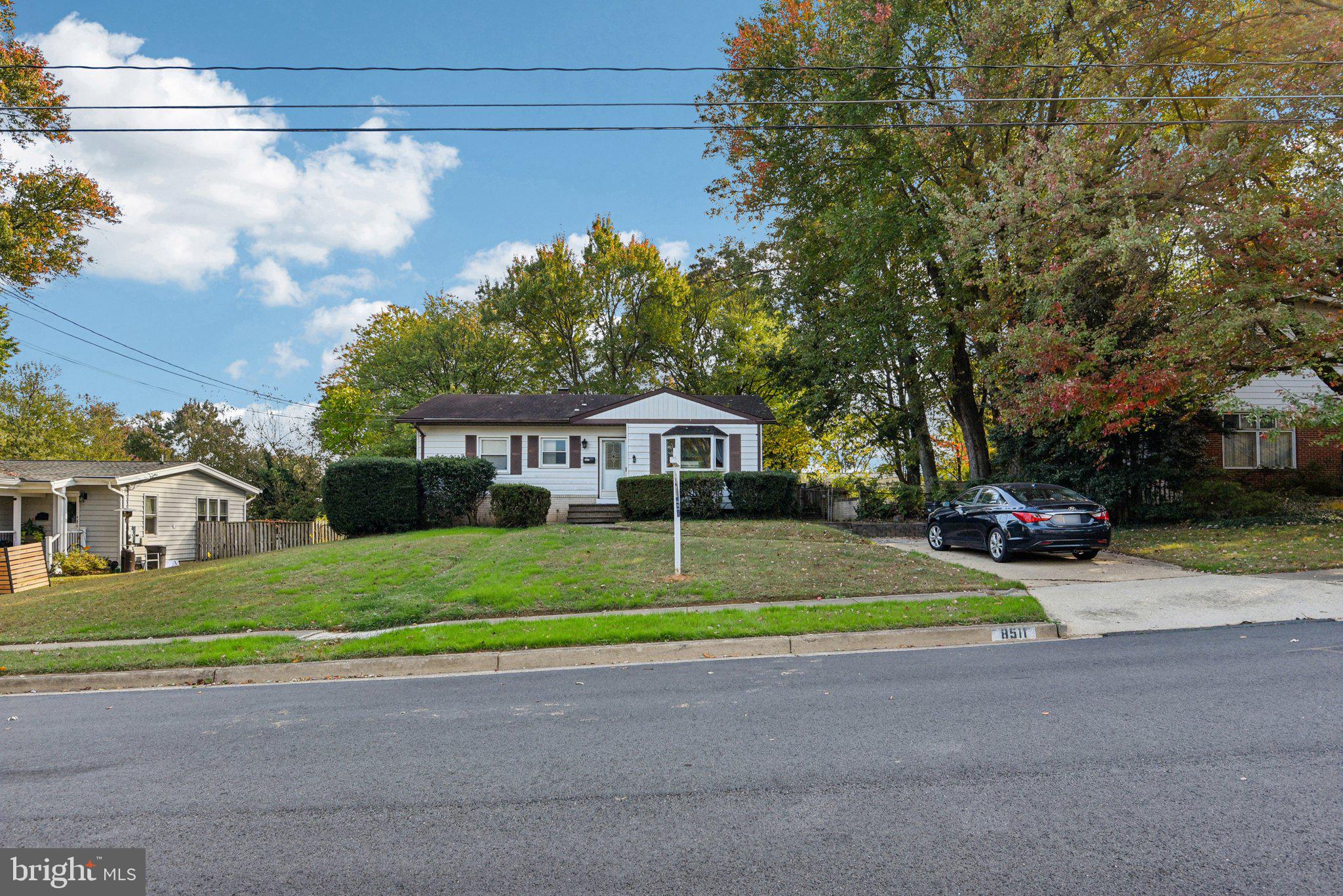 8511 MARQUETTE STREET