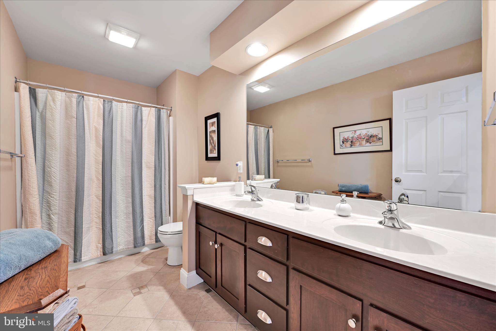 VILLAS AT BENT CREEK - Residential