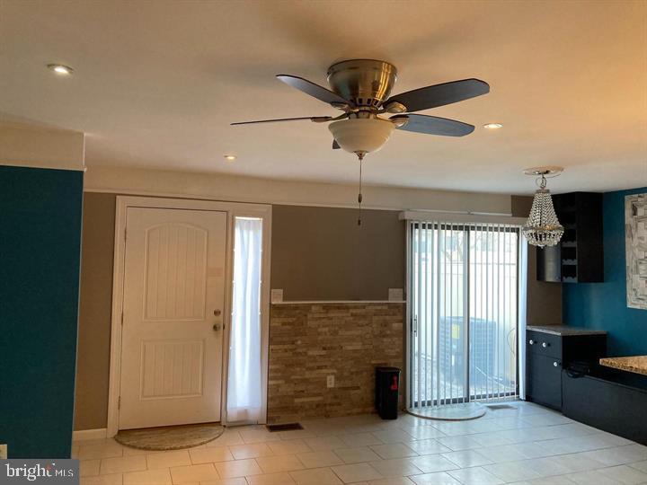 CLUBSIDE - Residential Lease