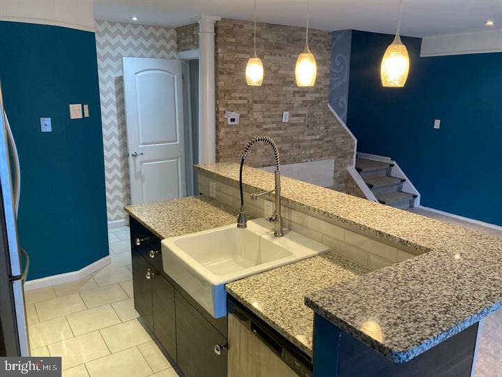 CLUBSIDE - Residential Lease