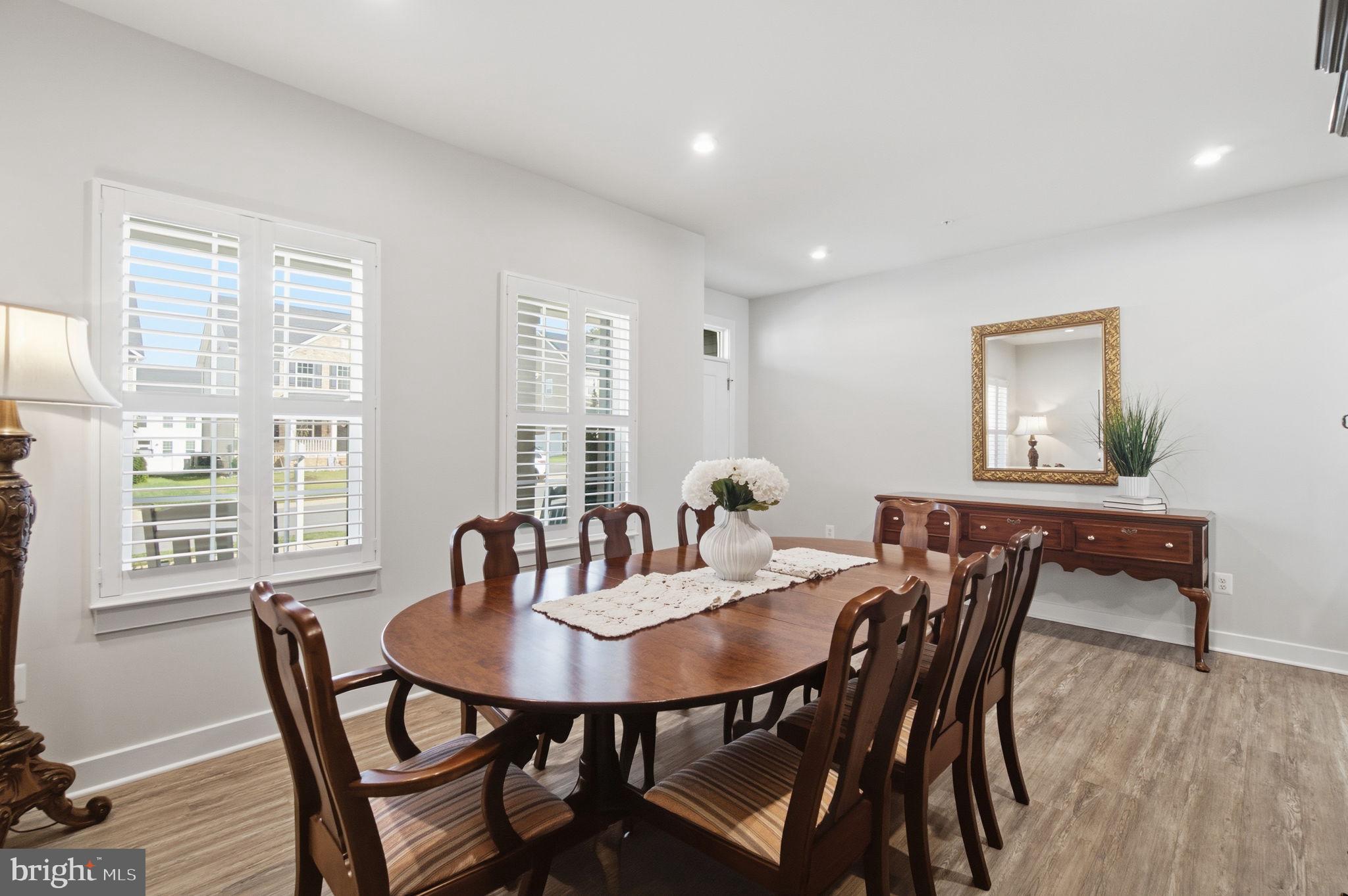 4855 RAILWAY CIRCLE