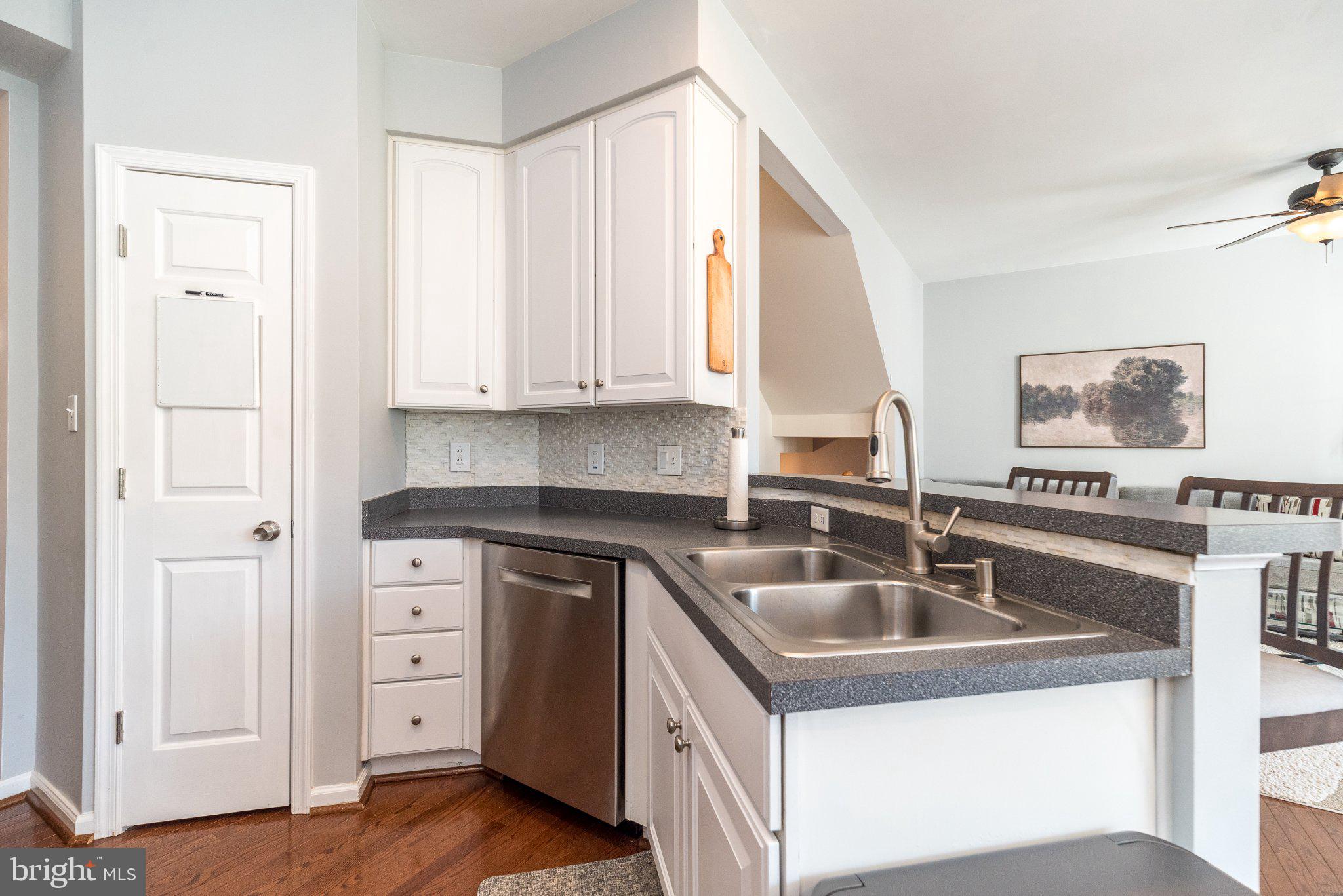 SUNNYBROOK - Residential