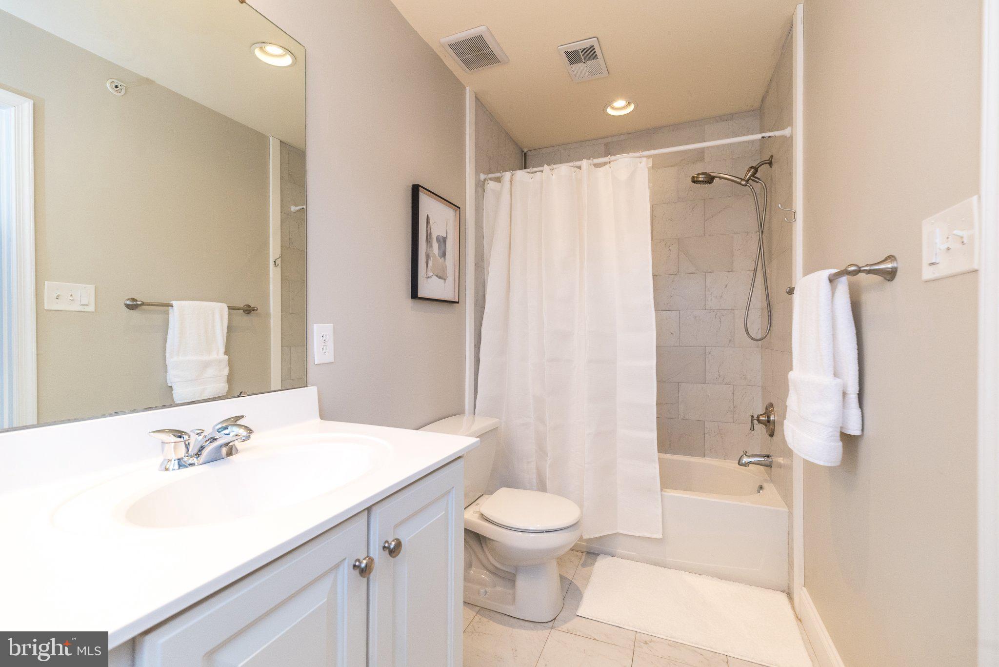 SUNNYBROOK - Residential