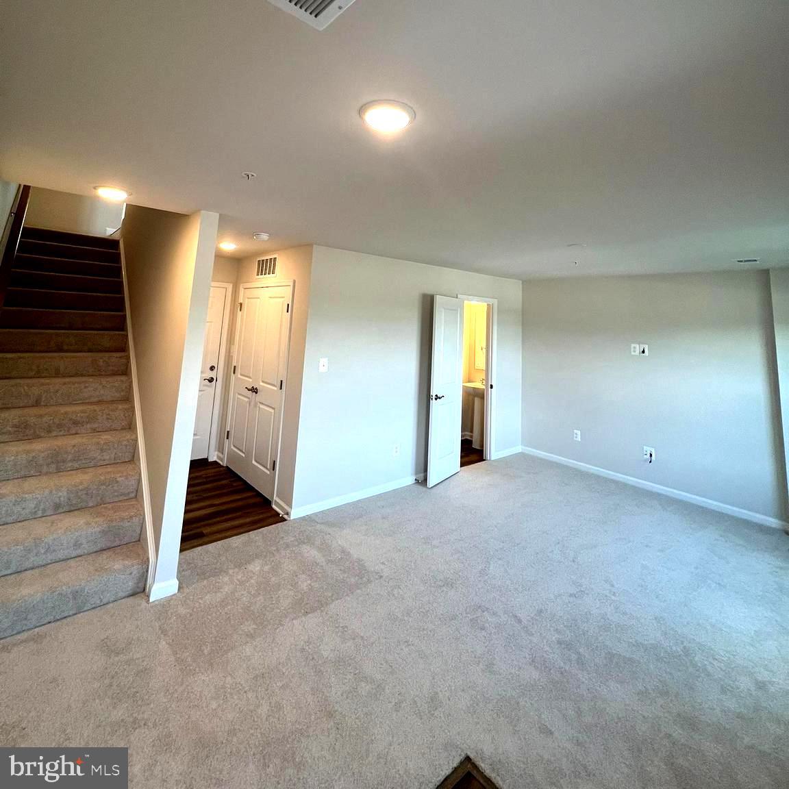 MILL BRANCH CROSSING - Residential Lease