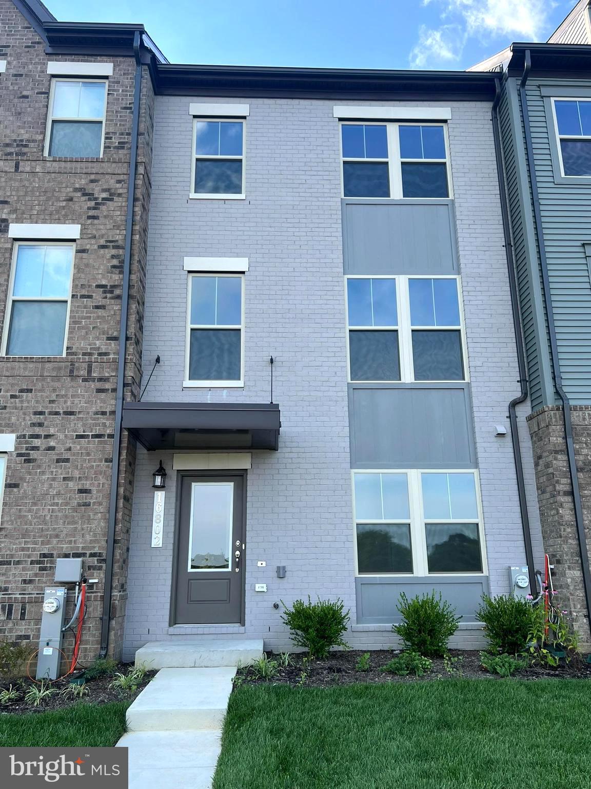 MILL BRANCH CROSSING - Residential Lease