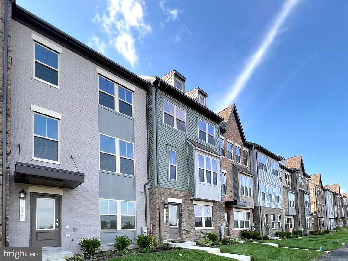 MILL BRANCH CROSSING - Residential Lease