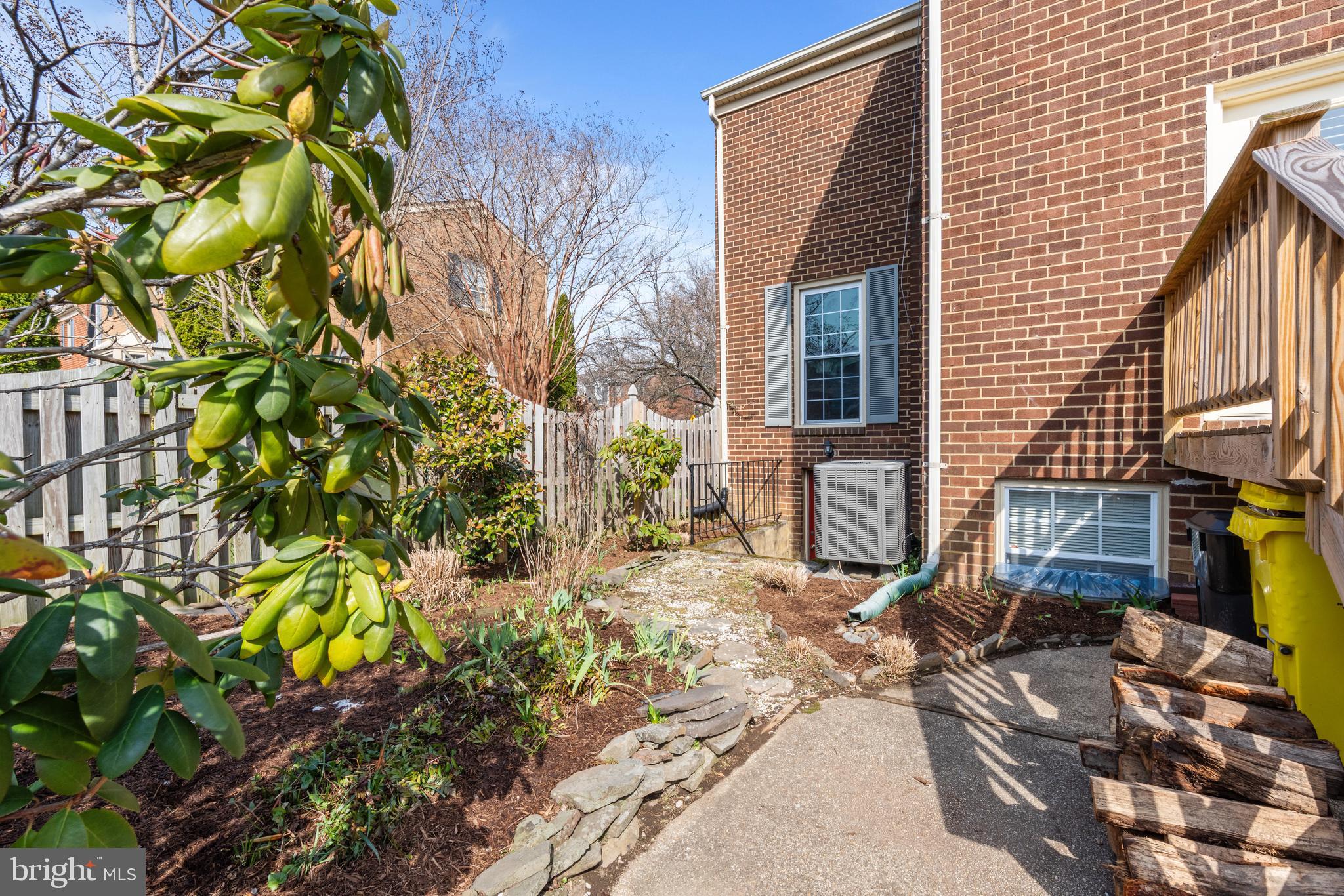 TANGLEWOOD - Residential