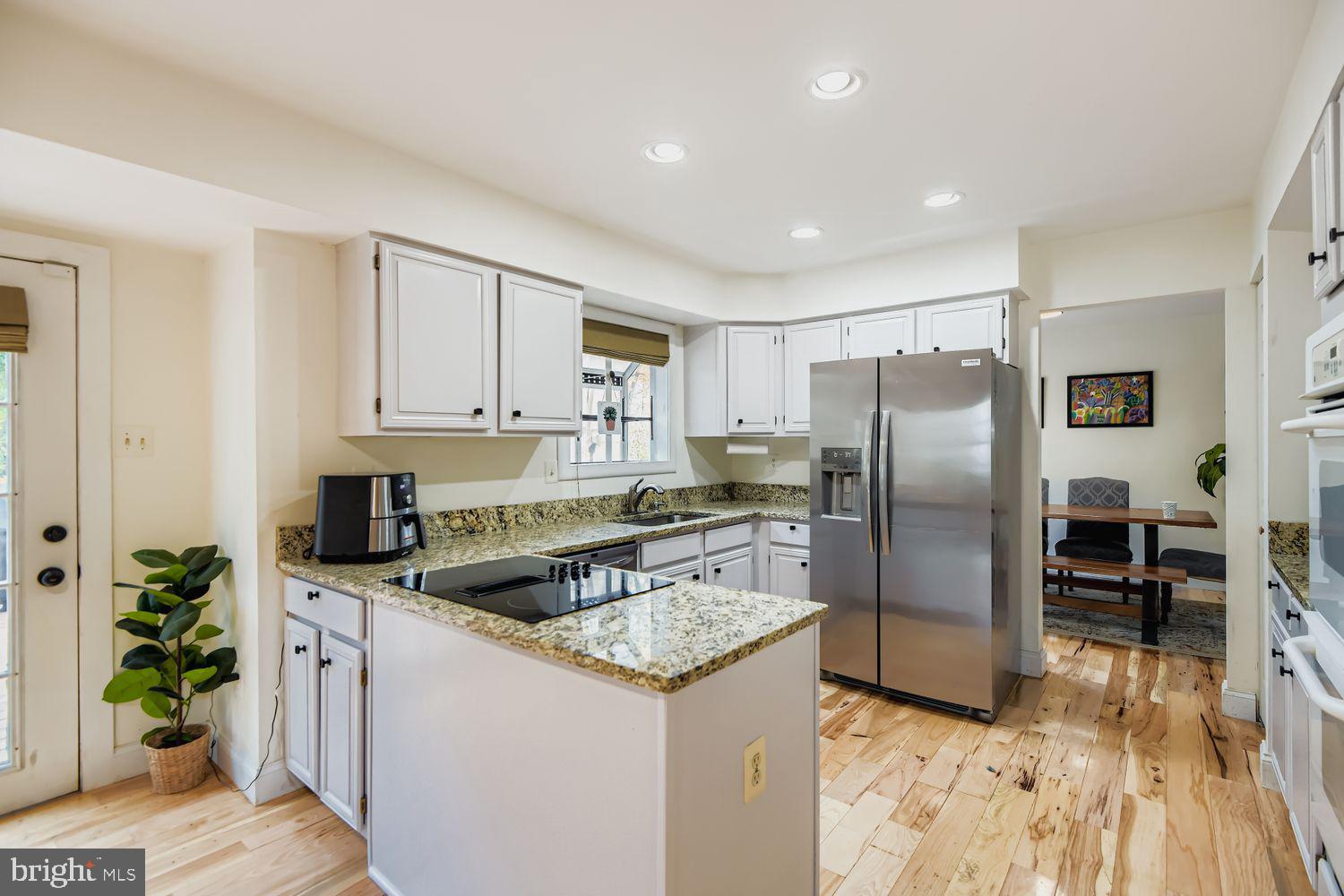 HUNTERS GLEN - Residential