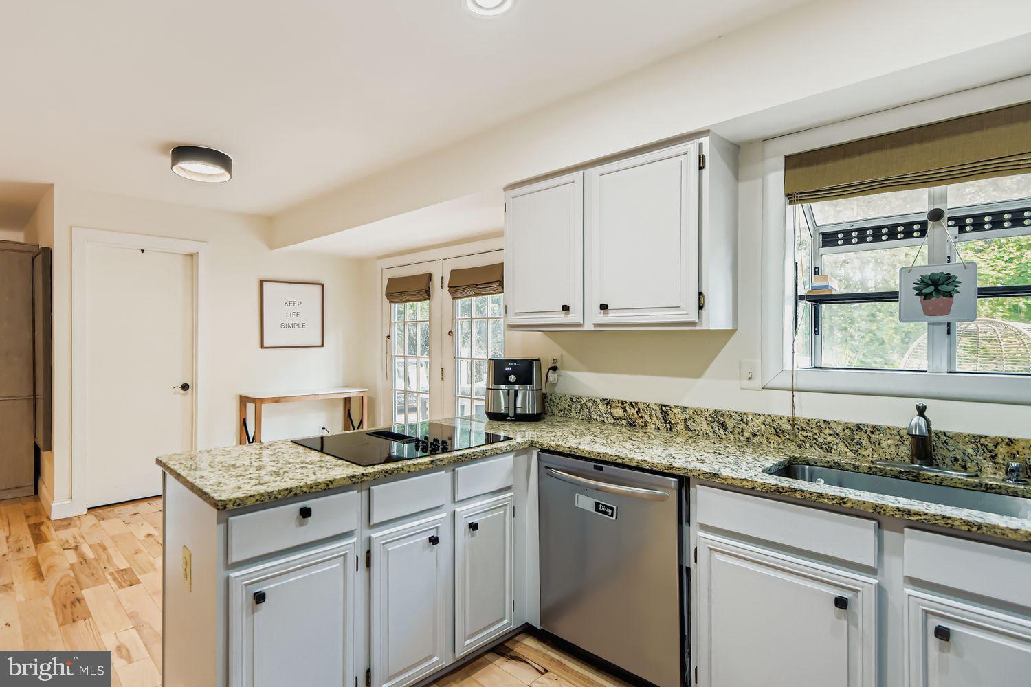 HUNTERS GLEN - Residential