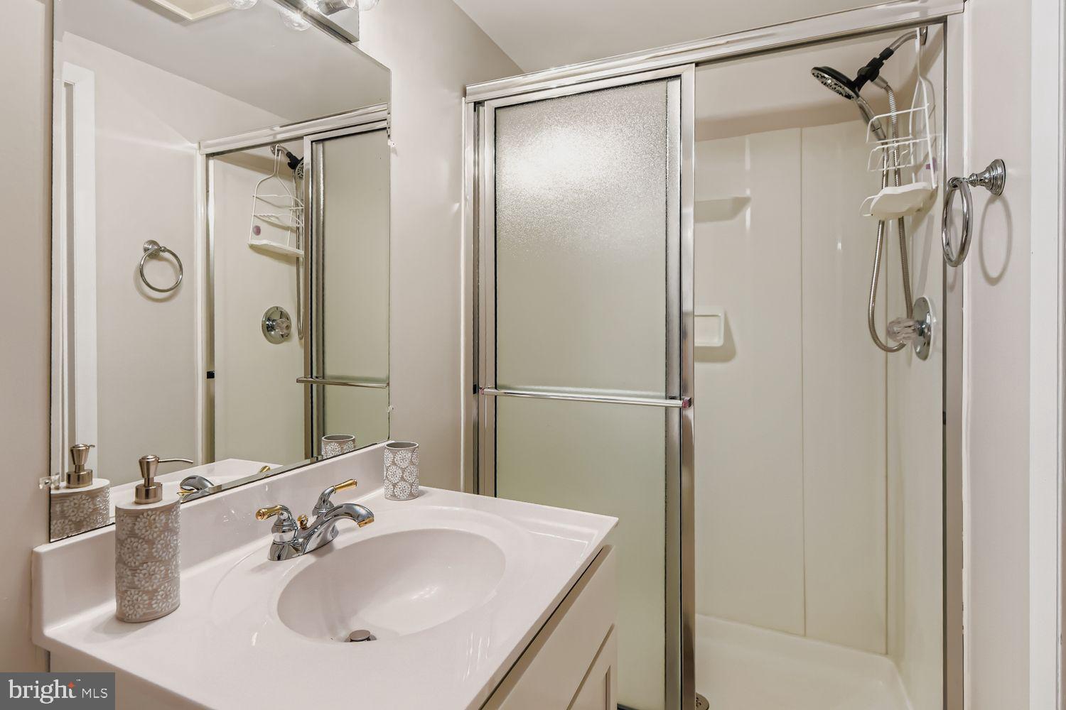 HUNTERS GLEN - Residential