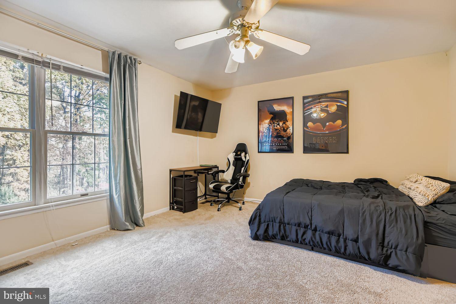 HUNTERS GLEN - Residential