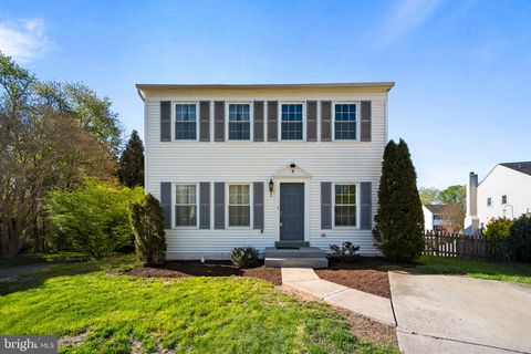 16 DARIAN COURT STERLING VA 20165