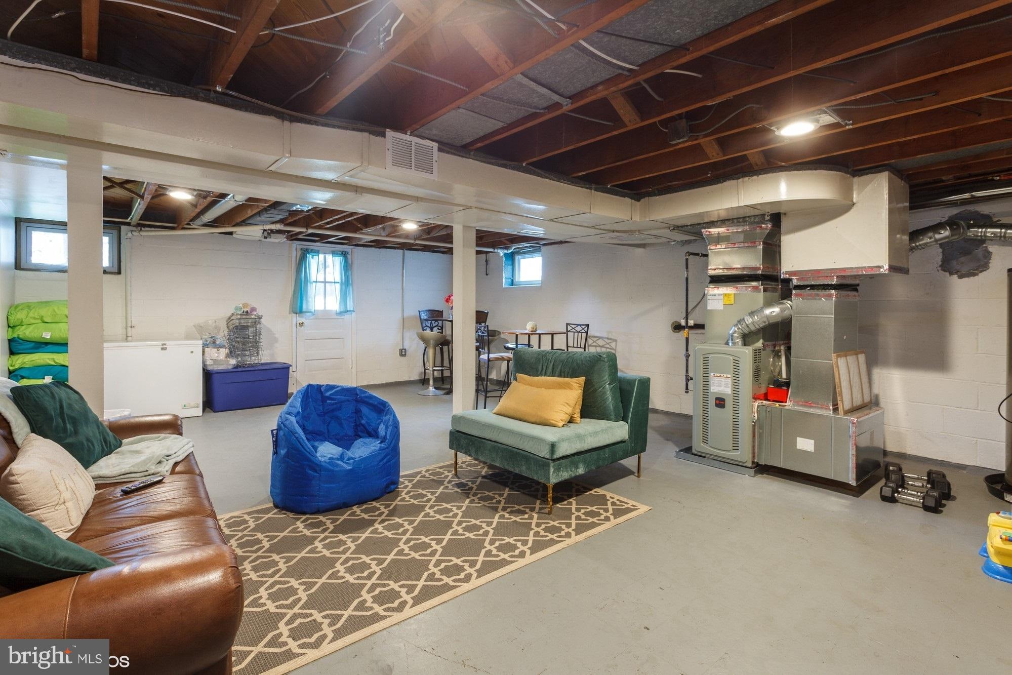 ROSEDALE - Residential