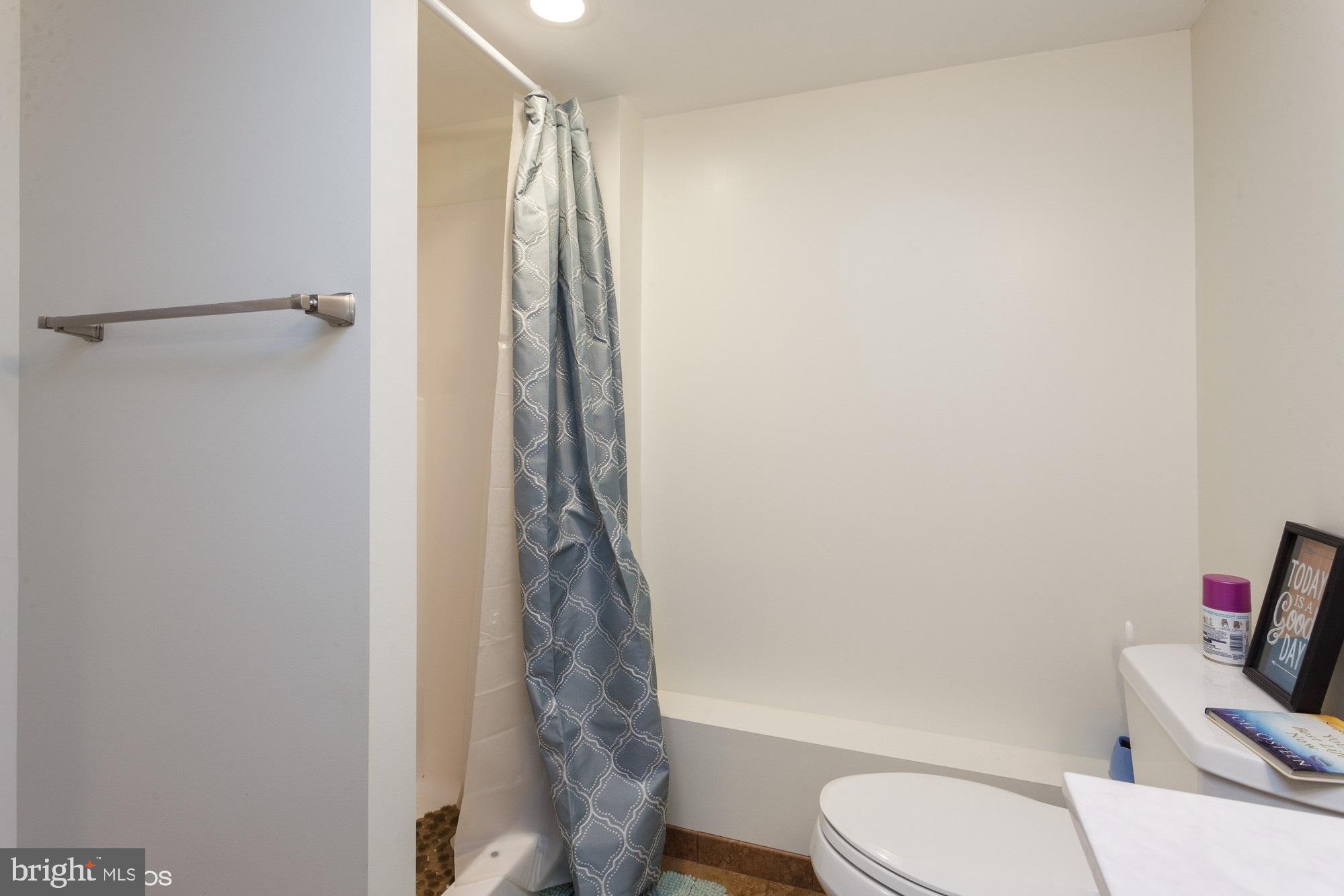 ROSEDALE - Residential