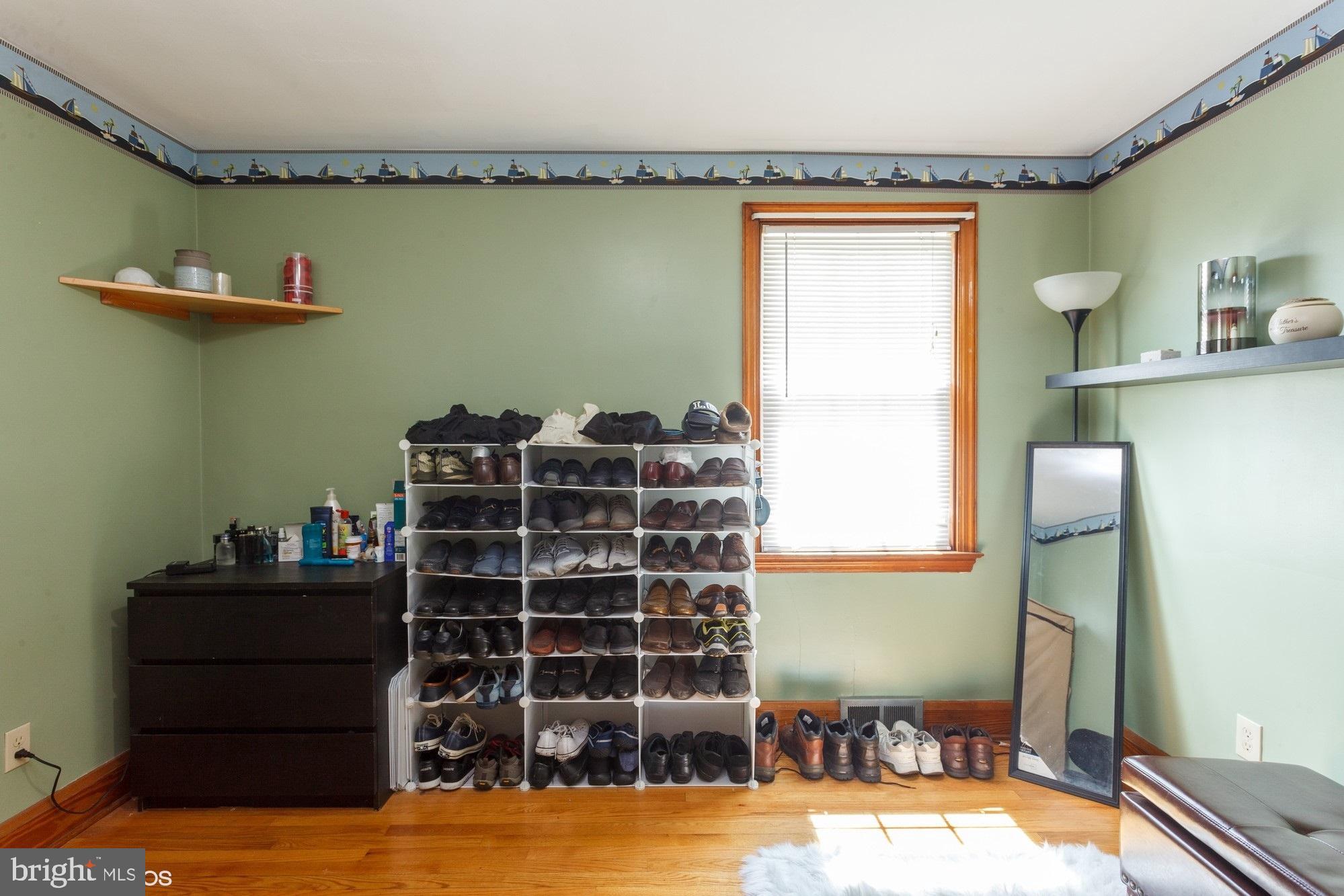 ROSEDALE - Residential