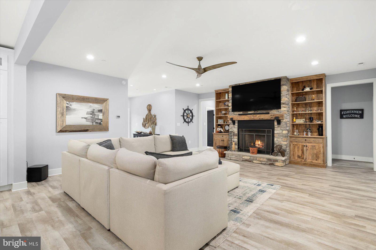 GLEN RIDDLE - Residential