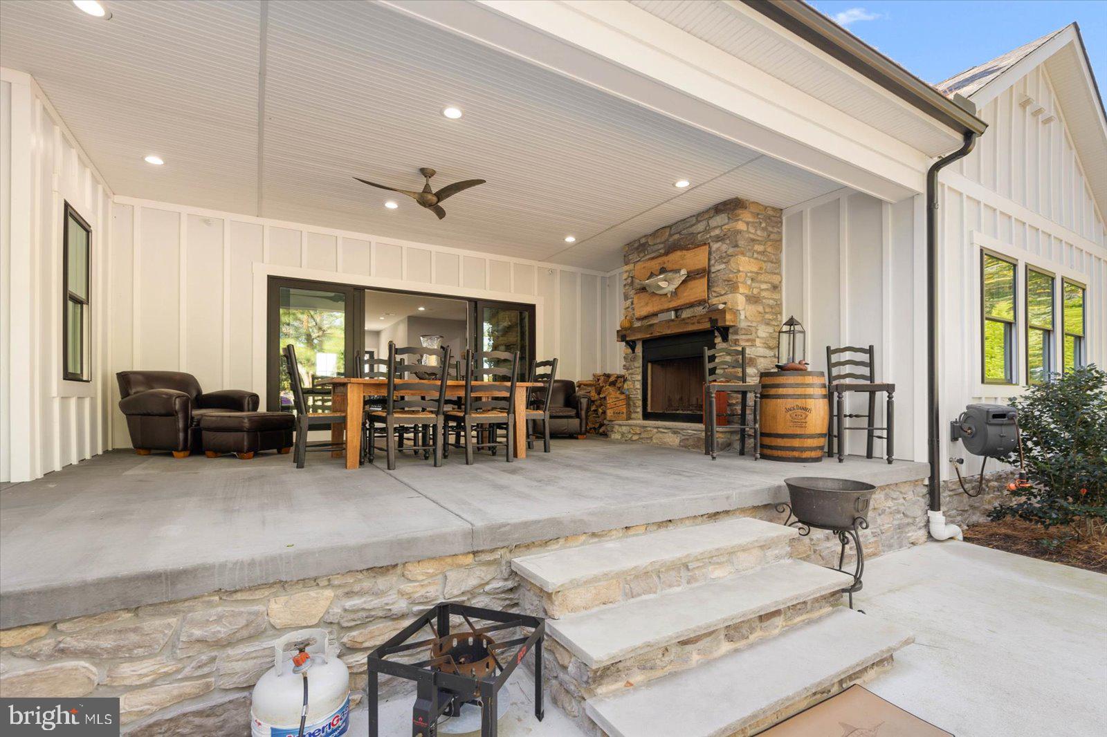 GLEN RIDDLE - Residential