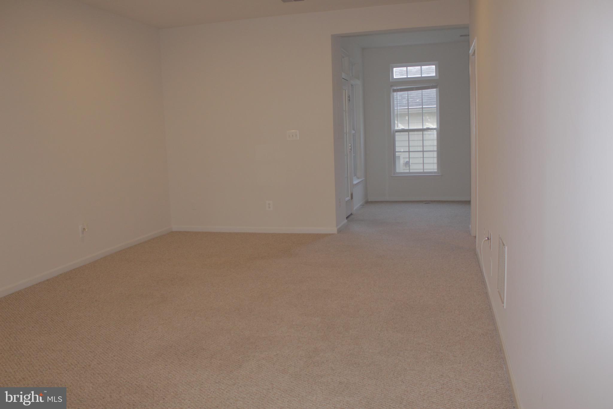 PORT POTOMAC - Residential