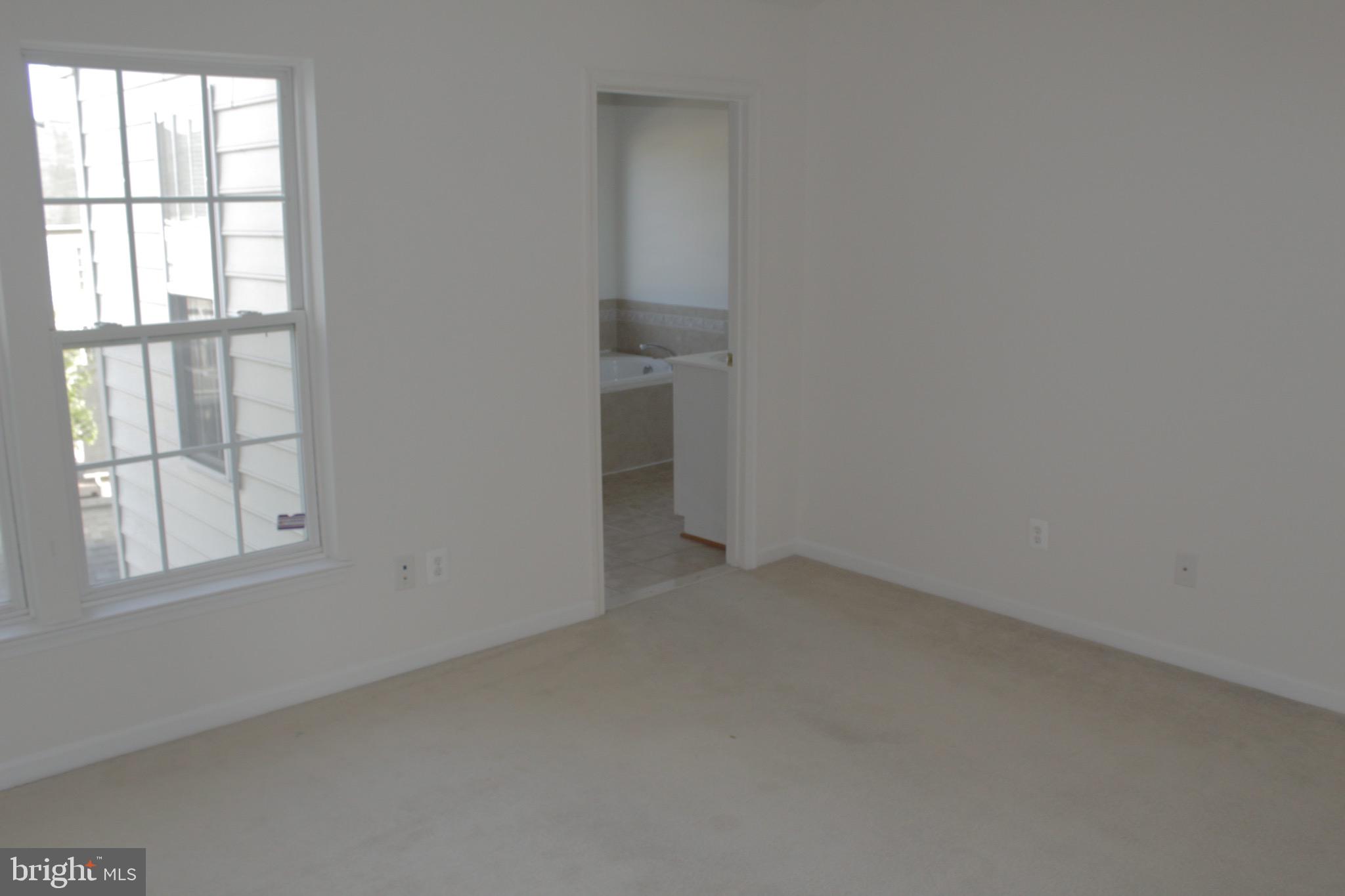 PORT POTOMAC - Residential