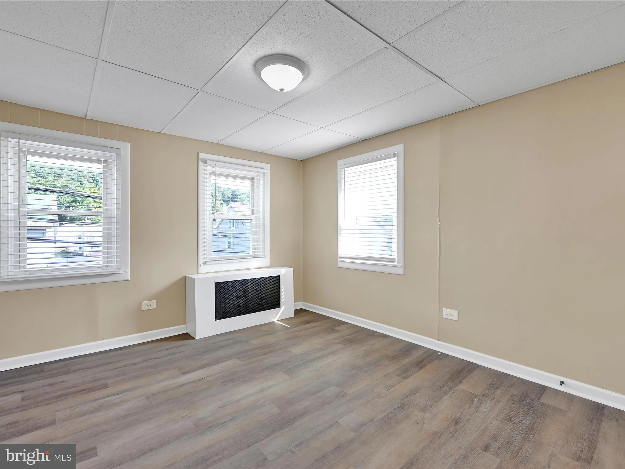 Cressona, Pennsylvania 17929, United States, 3 Bedrooms Bedrooms, ,2 BathroomsBathrooms,Residential,Active,189321