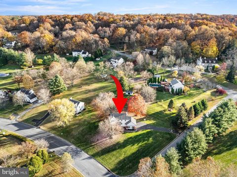 4 PIERCE LANE DOWNINGTOWN PA 19335