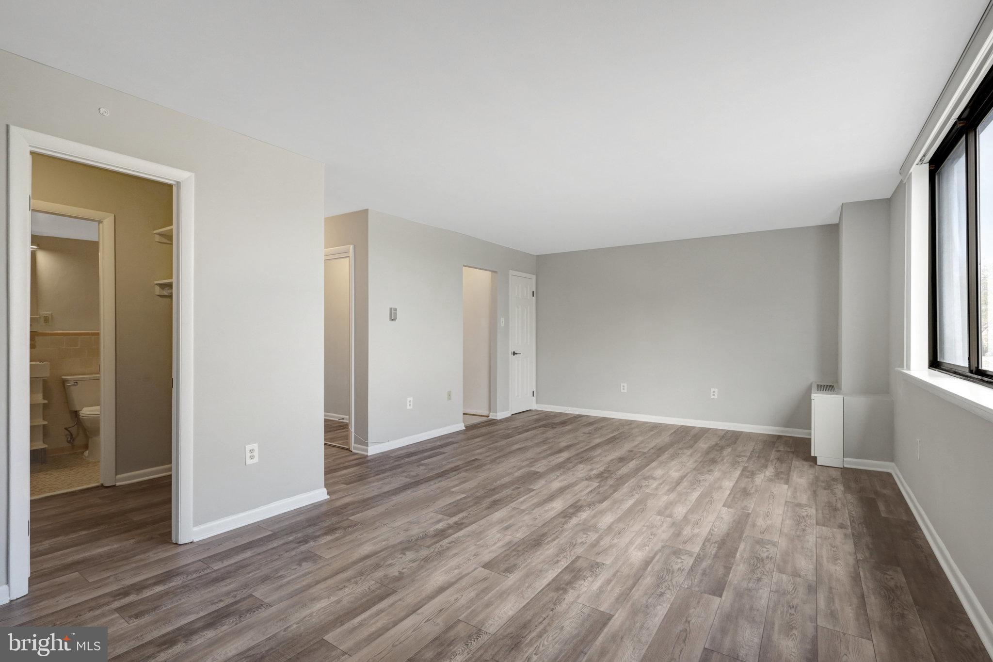 WAVERLY HILLS - Residential