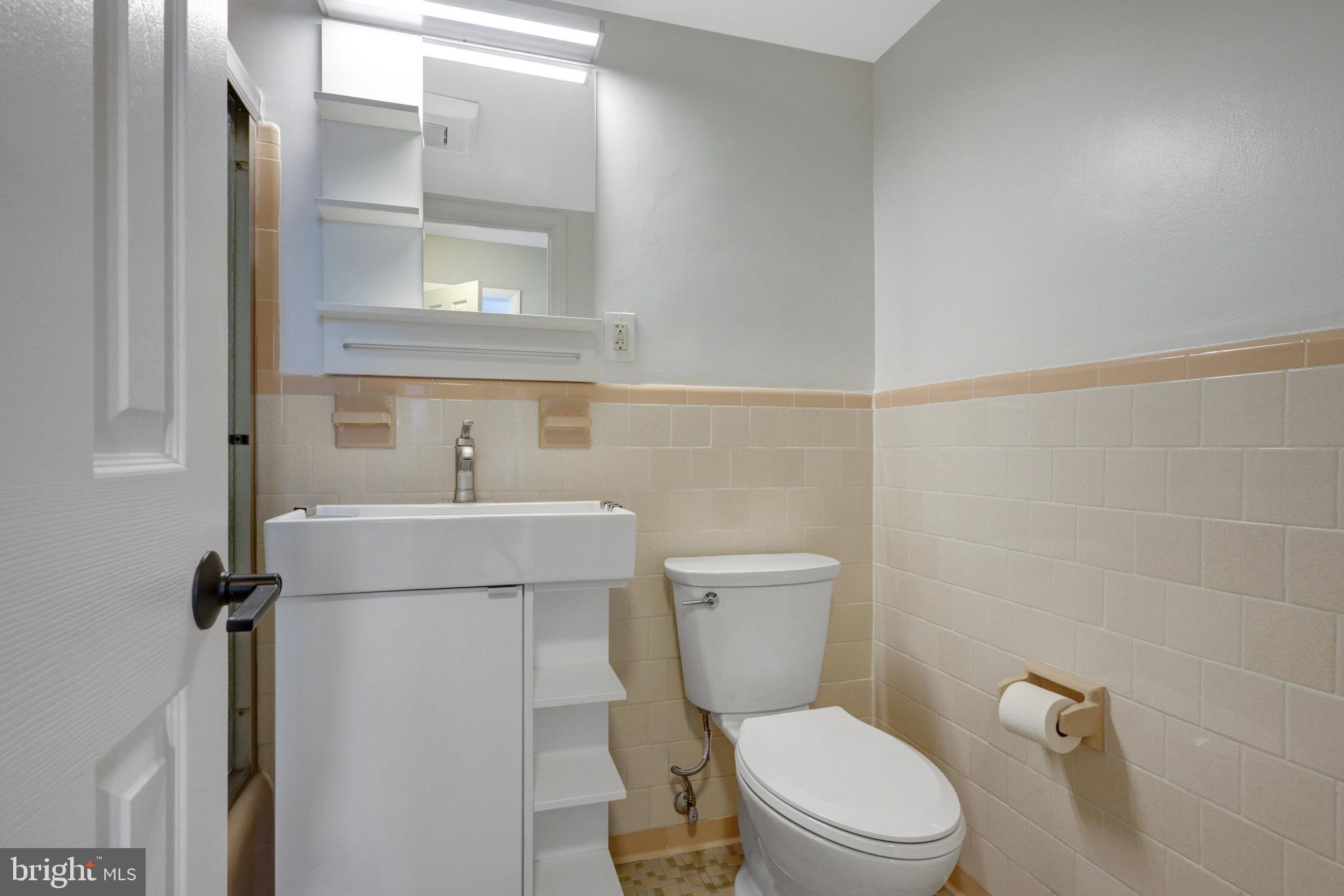 WAVERLY HILLS - Residential